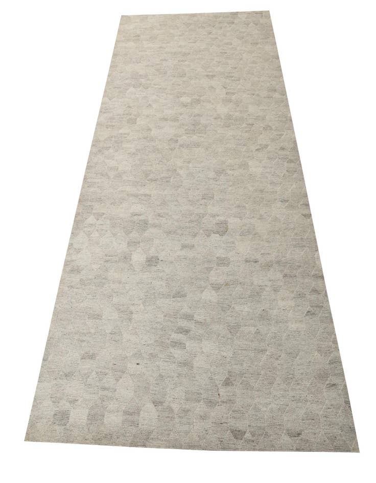 Detail image of 5' x 7' 10 Cowhide Rug