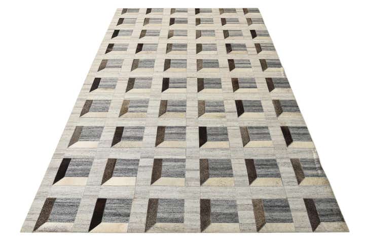 5' x 8' Cowhide Rug