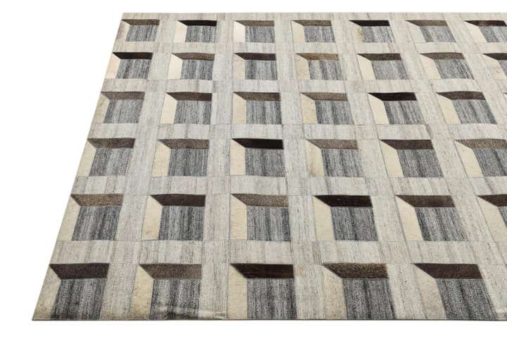 5' x 8' Cowhide Rug