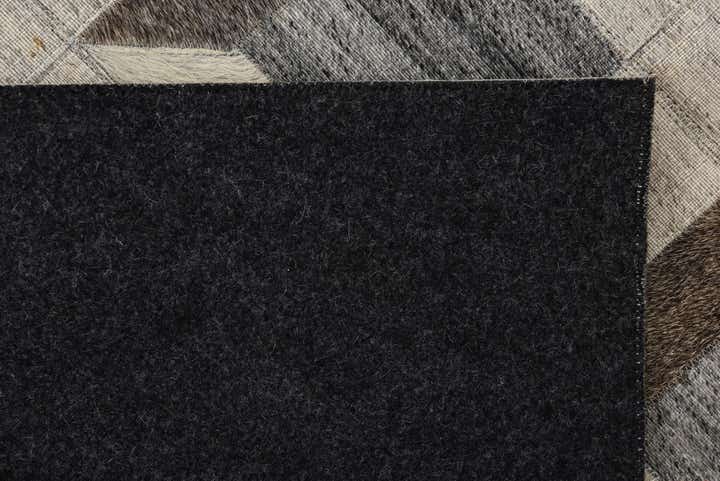 5' x 8' Cowhide Rug
