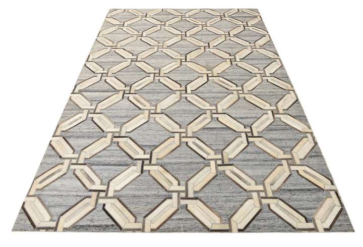 5' 4 x 8' Cowhide Rug