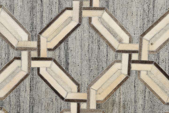 5' 4 x 8' Cowhide Rug