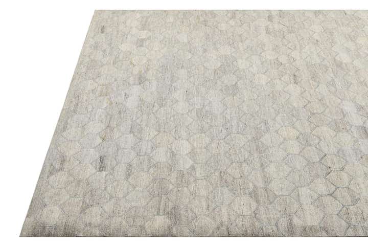 5' 1 x 8' Cowhide Rug