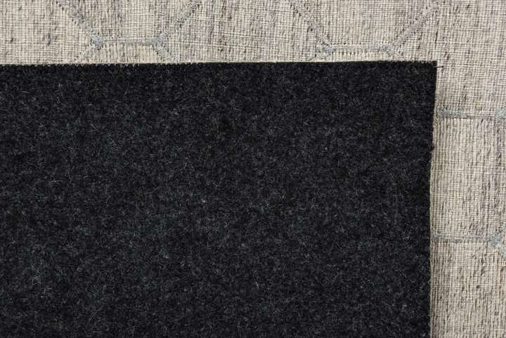 5' 1 x 8' Cowhide Rug