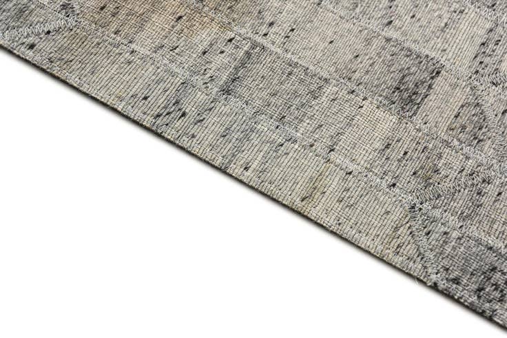 Detail image of 5' x 8' Cowhide Rug