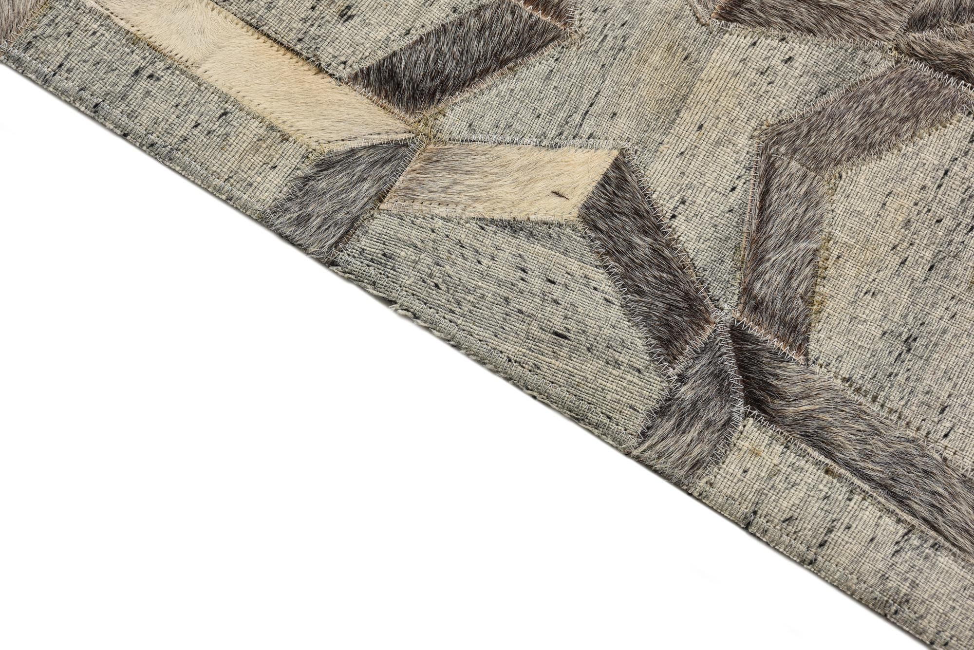2' 1 x 3' 1 Cowhide Rug