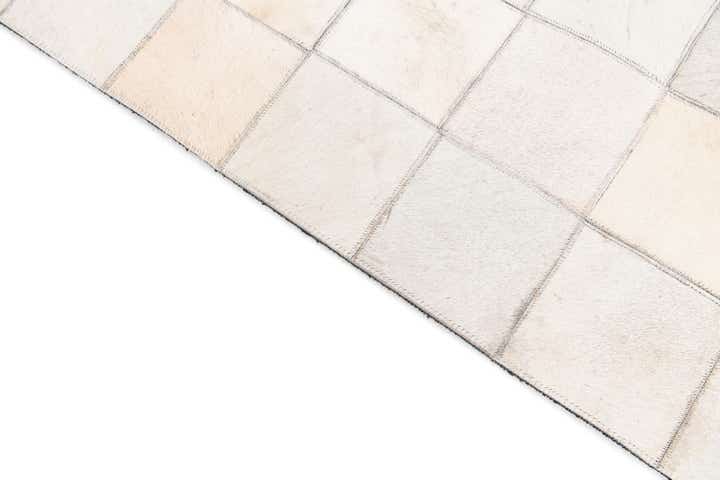 4' x 5' 10 Cowhide Stocks Rug