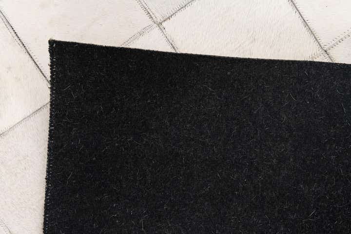 4' x 5' 10 Cowhide Stocks Rug