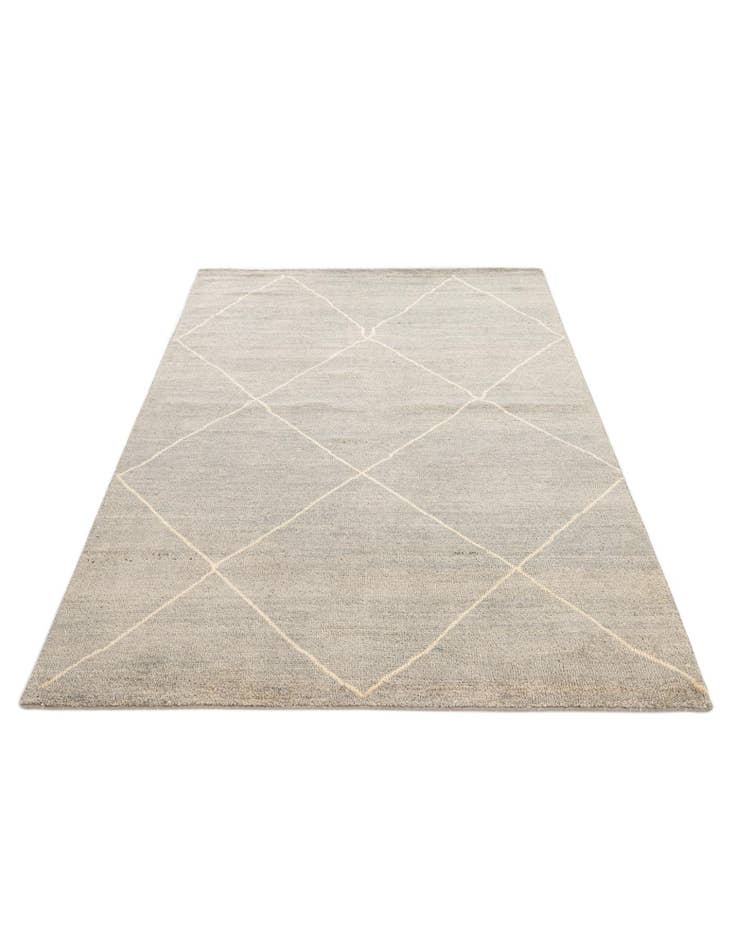 Detail image of 4' 7 x 6' 7 Hand Knotted Darya Wool Rug