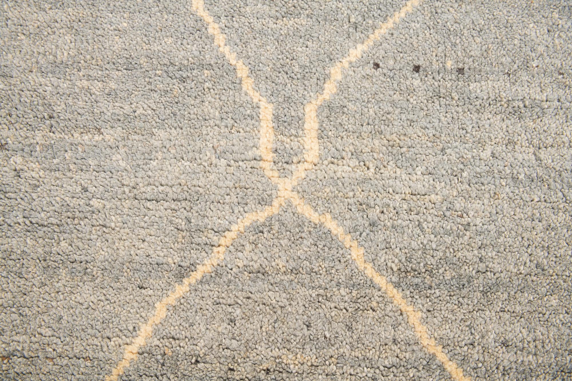 4' 7 x 6' 7 Hand Knotted Darya Wool Rug