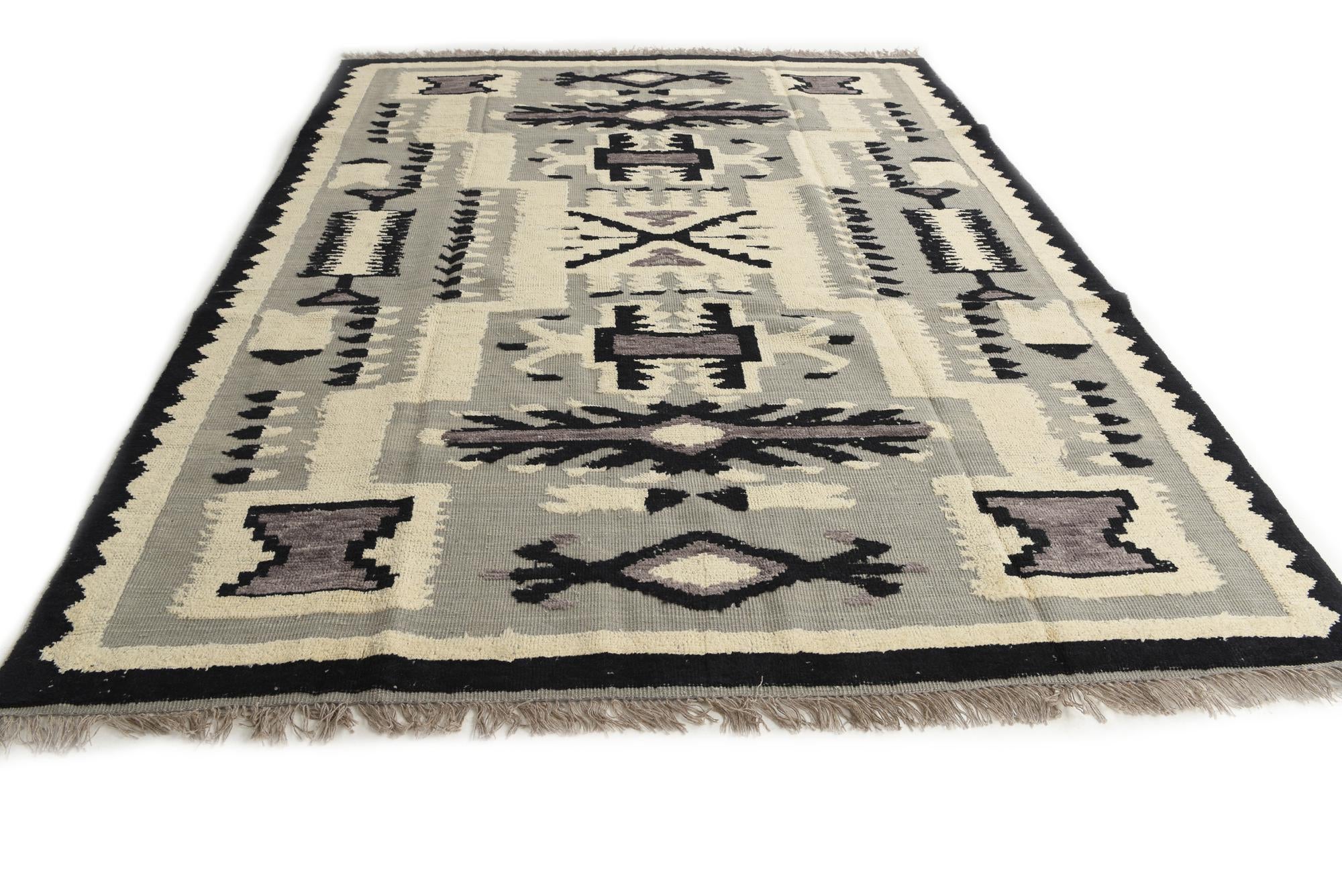 8' 1 x 10' 5 Hand Knotted Darya Wool Rug
