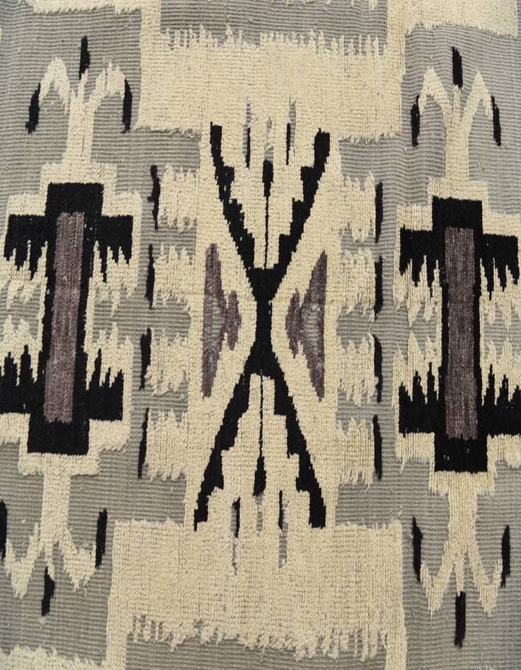 Detail image of 8' 1 x 10' 5  Hand Knotted Darya Wool Rug