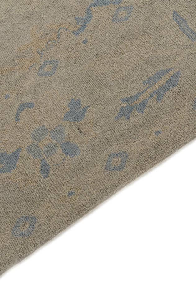 Detail image of 9' 8 x 13' 2 Hand Knotted Darya Wool Rug