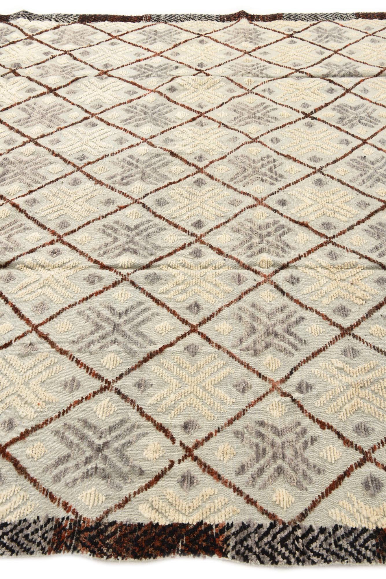 8' 4 x 12' 6 Hand Knotted Darya Wool Rug