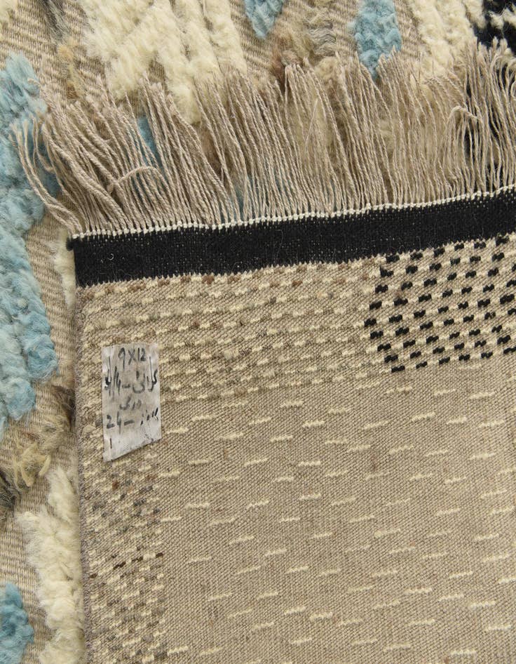 Detail image of 8' 10 x 12' 3  Hand Knotted Darya Wool Rug