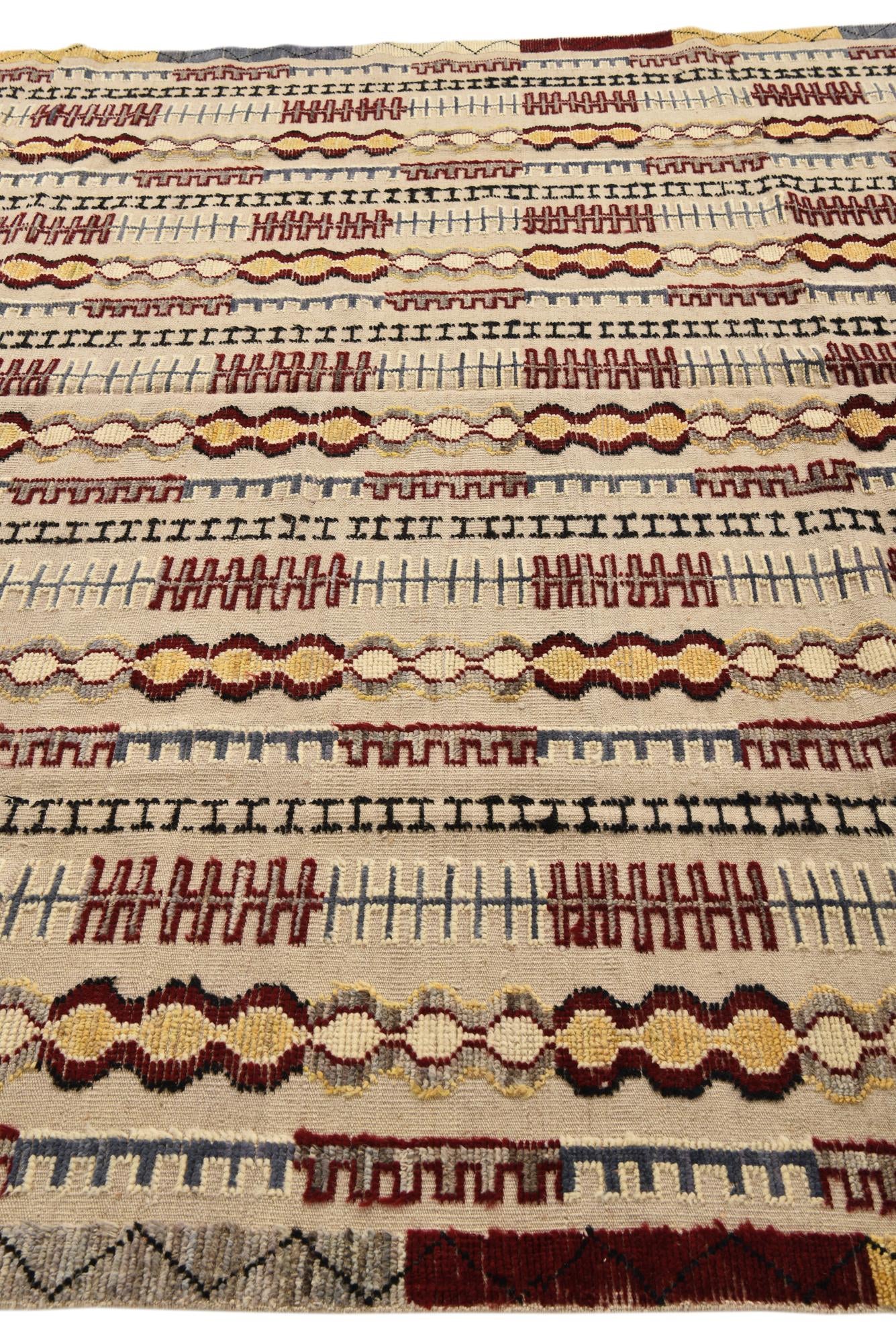 8' 10 x 12' 4 Hand Knotted Darya Wool Rug