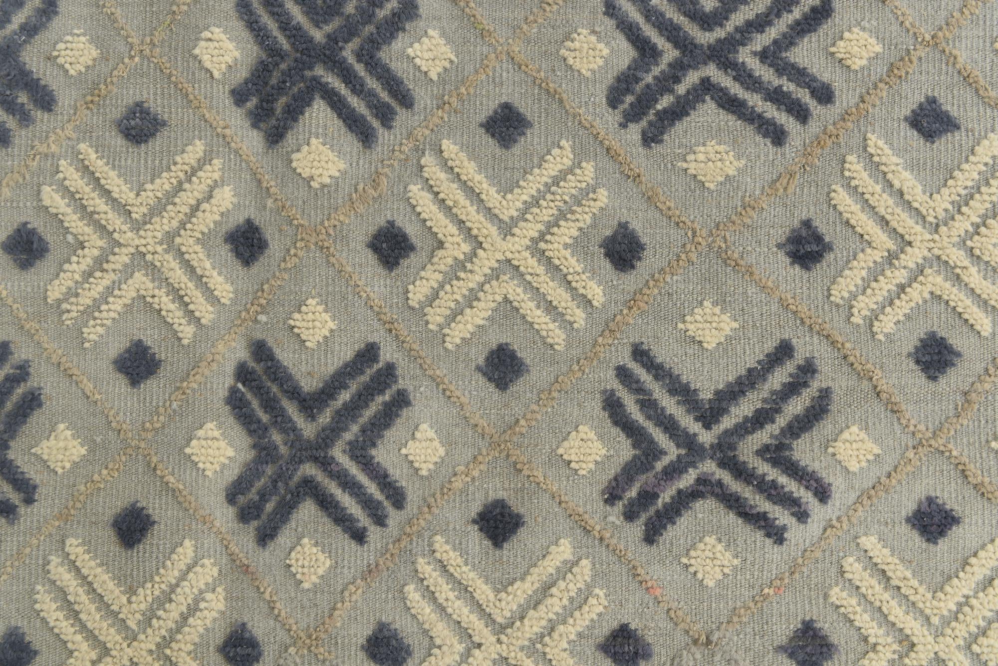 8' 6 x 12' 4 Hand Knotted Darya Wool Rug