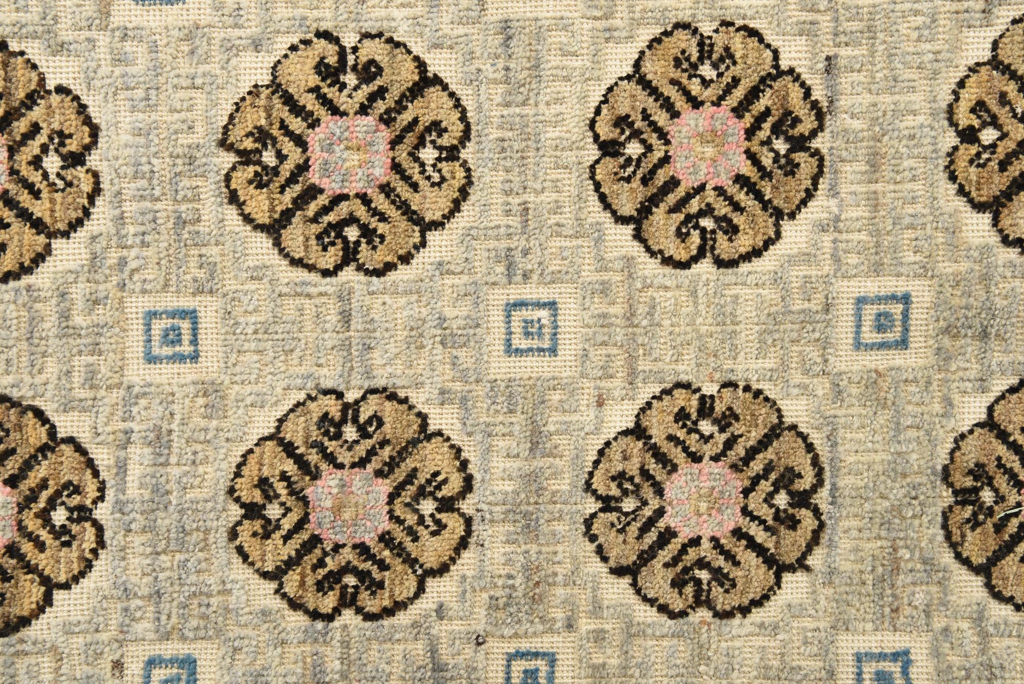 5' 7 x 8' 5 Hand Knotted Darya Wool Rug
