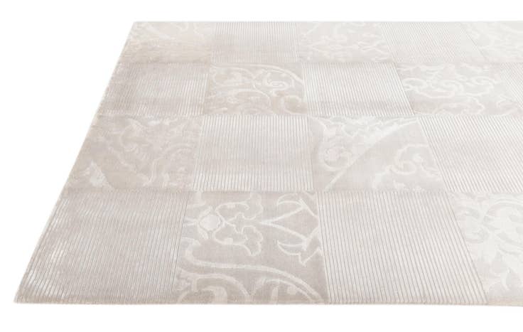 Detail image of 6' 8 x 10' 1 Hand Knotted Darya Wool Rug