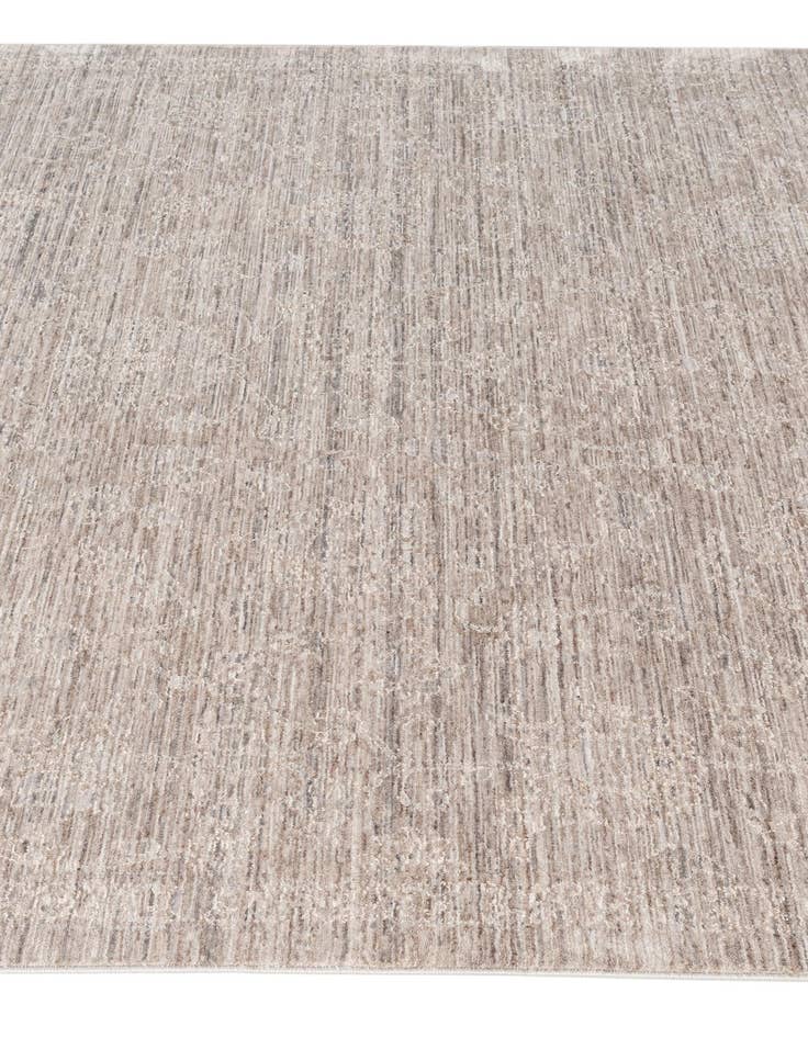 Detail image of 4' 10 x 7' 2 Empera Rug