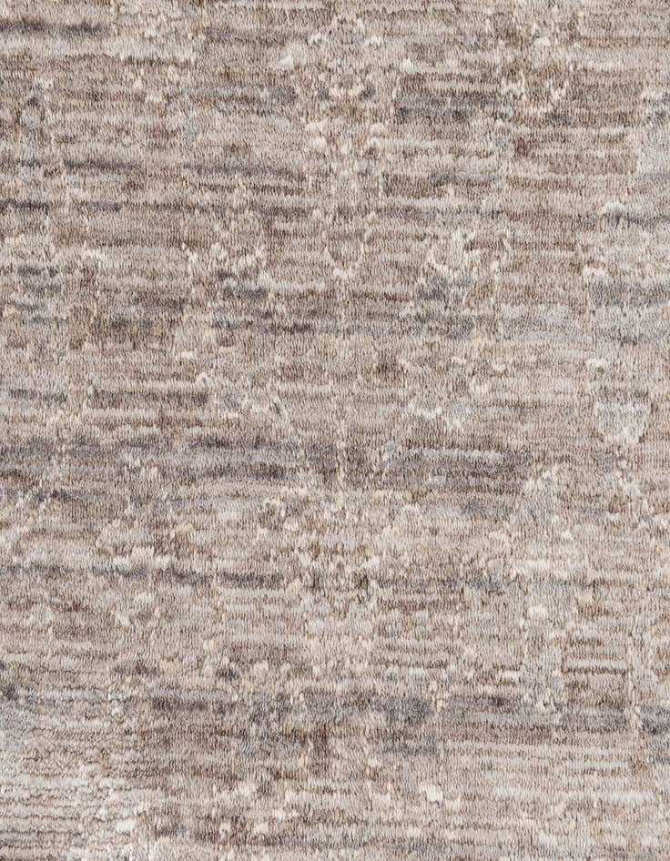 Detail image of 4' 10 x 7' 2 Empera Rug