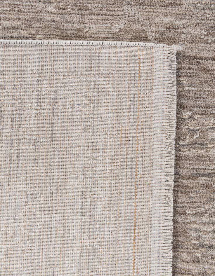 Detail image of 4' 10 x 7' 2 Empera Rug