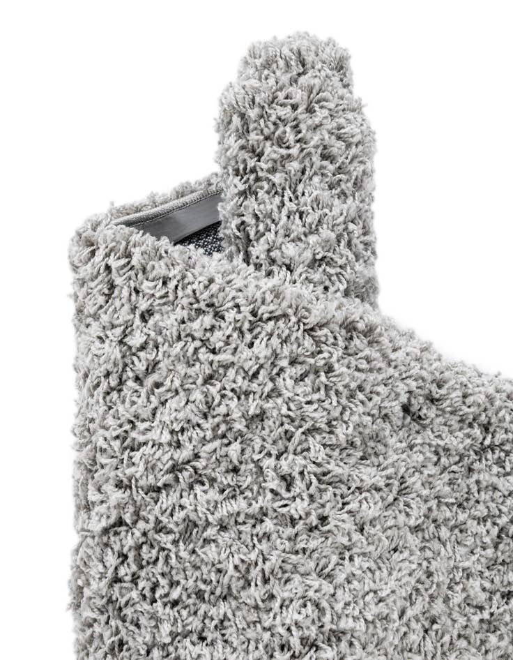 Detail image of 8' x 10' Everyday Shag Rug