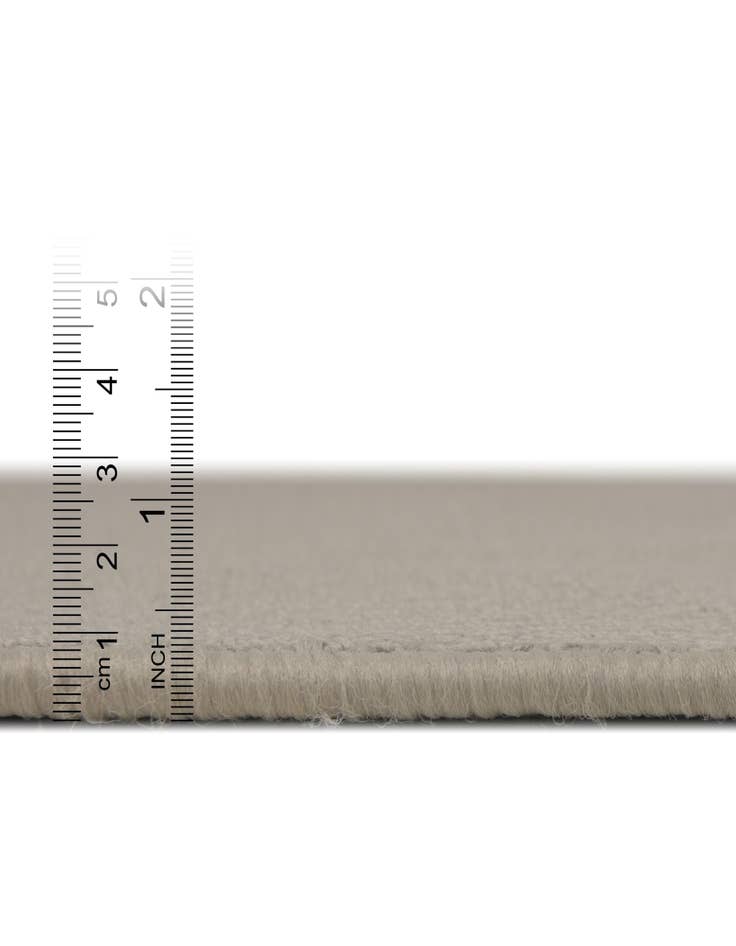 Detail image of 5' 3 x 8' Everyday Solid Rug