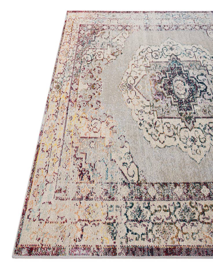 Detail image of 5' 4 x 7' 4 Fleur Rug