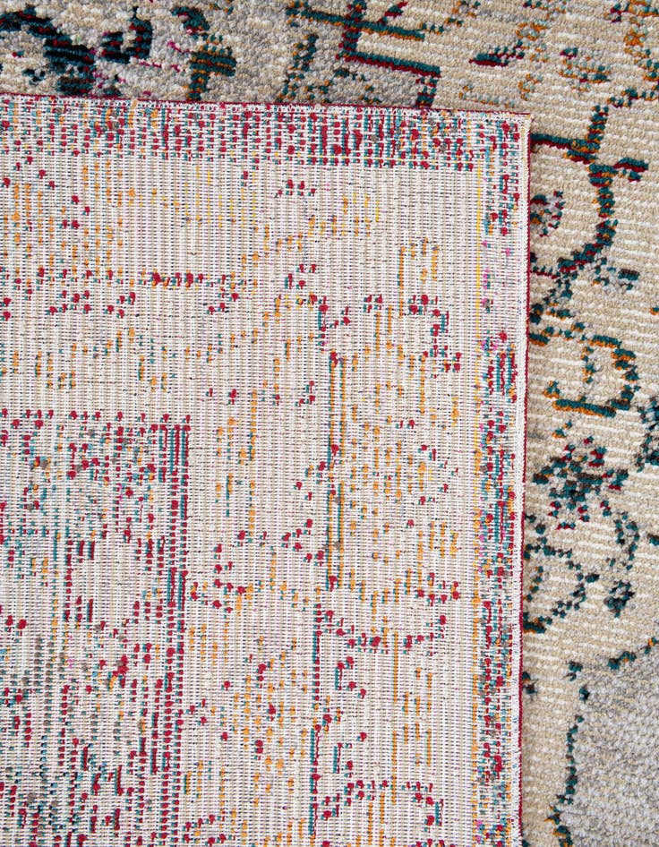 Detail image of 5' 5 x 7' 4 Fleur Rug