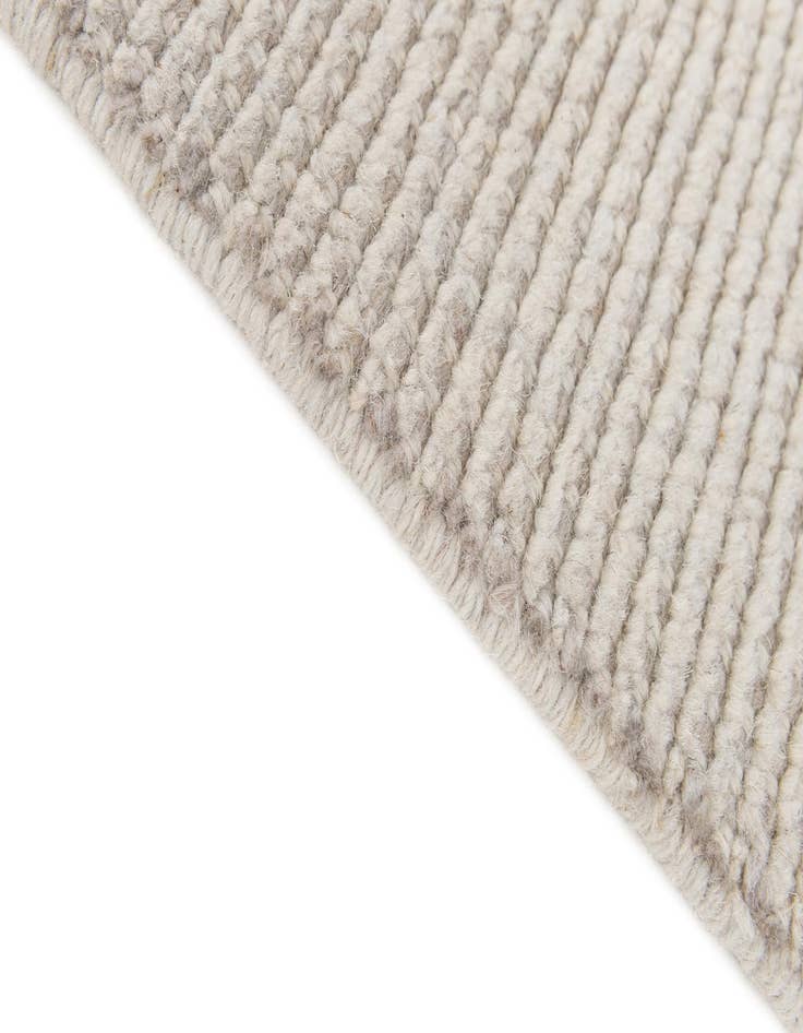 Detail image of 2' 2 x 3' 2  Hand Knotted Jill Zarin English Manor Wool Rug