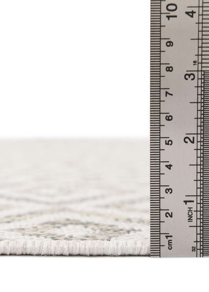 7' x 10' Easy-Clean Jill Zarin Costa Rica Indoor / Outdoor Rug