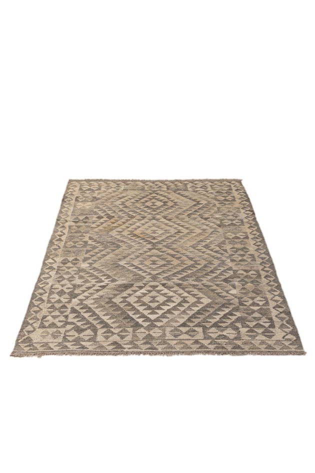 Detail image of 3' 11 x 6' 2 Hand Woven Kilim Maymana Wool Rug