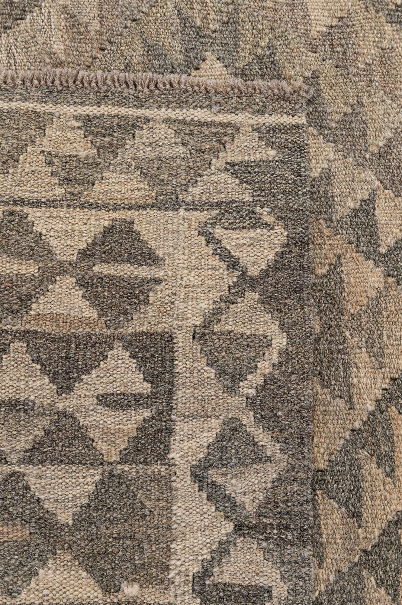 3' 11 x 6' 2 Hand Woven Kilim Maymana Wool Rug