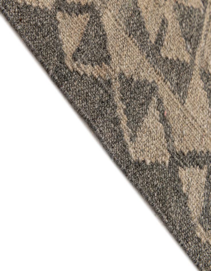 Detail image of 3' 11 x 6' 2  Hand Woven Kilim Maymana Wool Rug