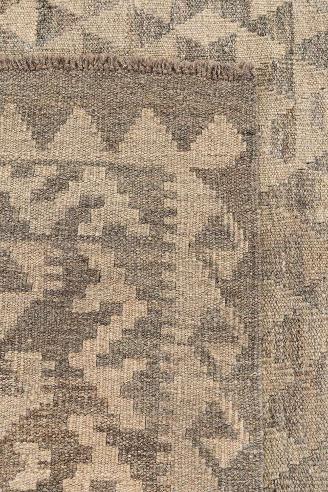 5' 5 x 6' 10 Hand Woven Kilim Maymana Wool Rug
