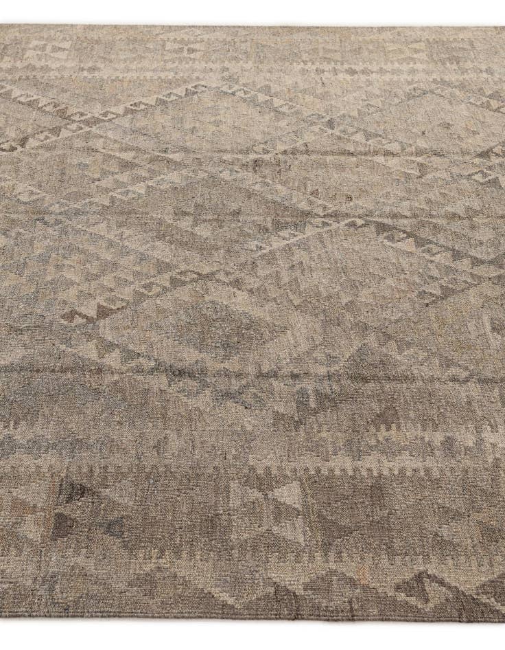Detail image of 6' 8 x 9' 11  Hand Woven Kilim Maymana Wool Rug