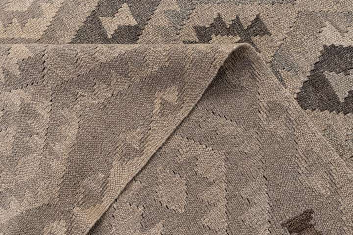 6' 9 x 10' Hand Woven Kilim Maymana Wool Rug