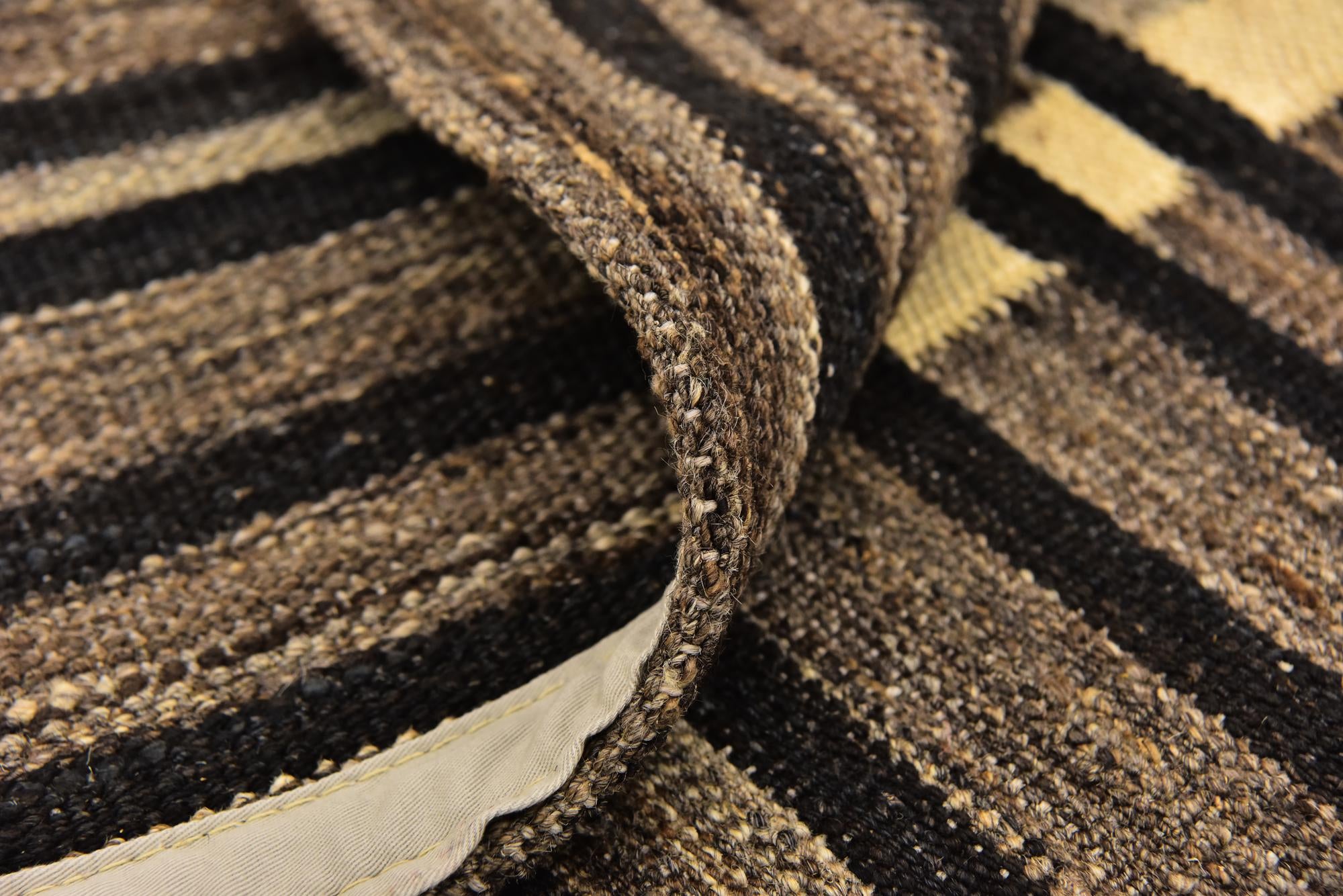5' 6 x 8' Hand Woven Kilim Modern Wool Rug