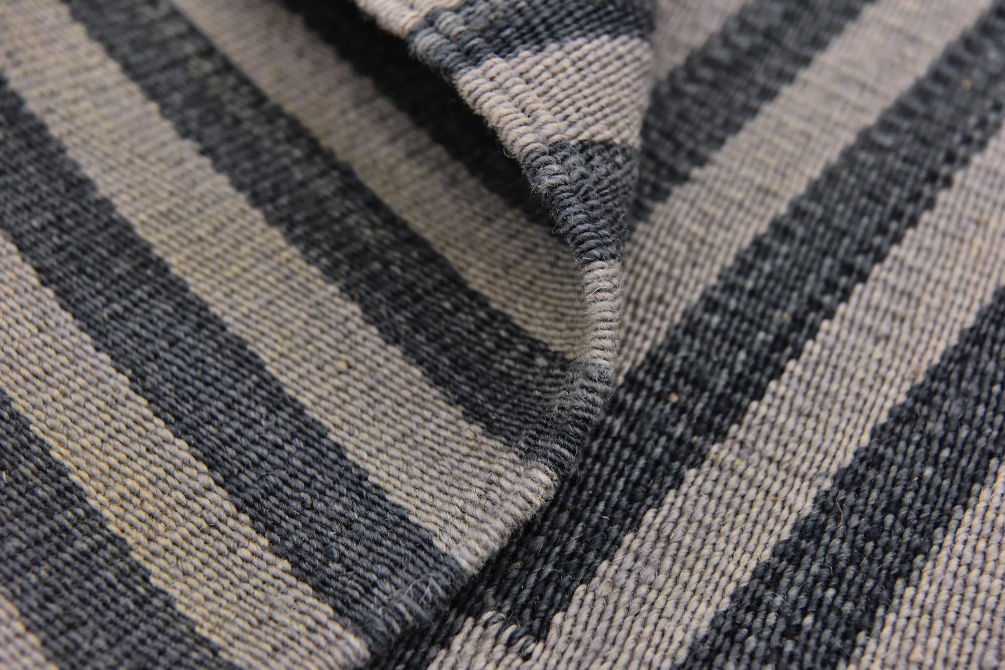 4' 3 x 5' 10 Hand Woven Kilim Modern Wool Rug