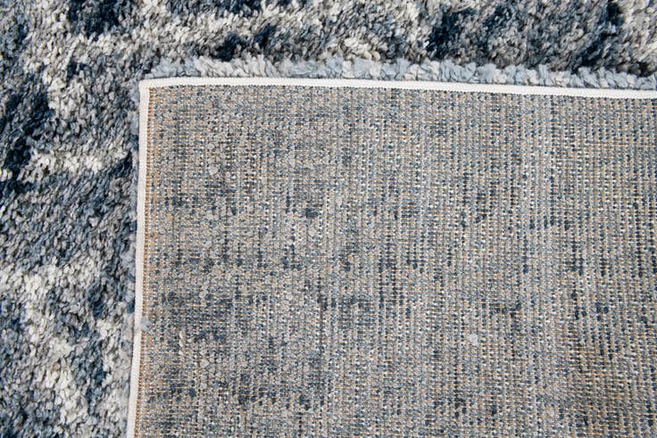 Detail image of 5' 3 x 7' 7 Lagom Shag Rug