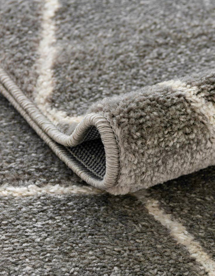 Detail image of 240cm x 335cm Trellis Frieze Rug