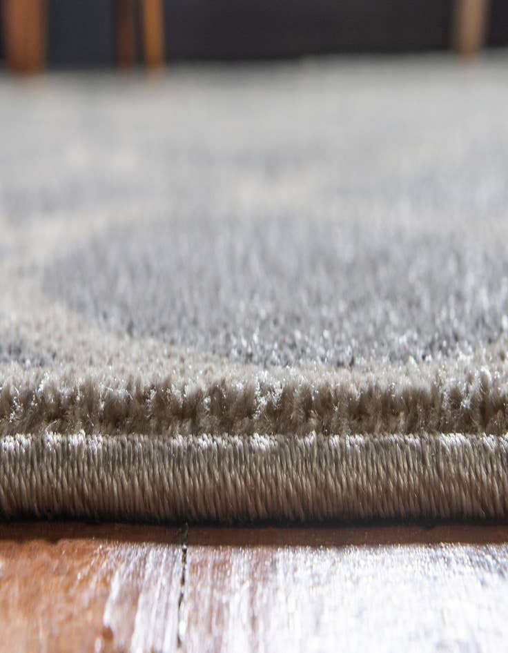 Detail image of 9' x 12' Lattice Rug