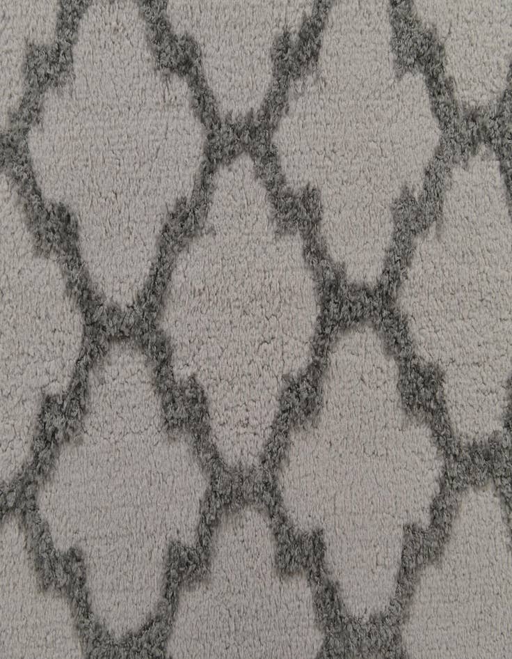 Detail image of 5' x 7' 10 Lattice Shag Rug