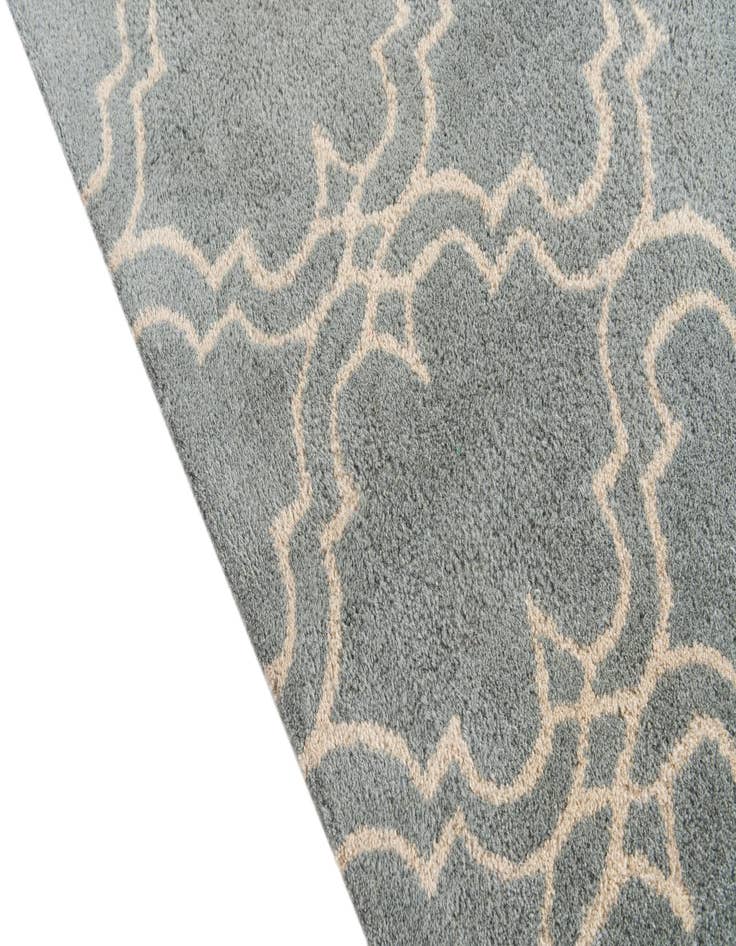 Detail image of 5' x 8' Luna Rug