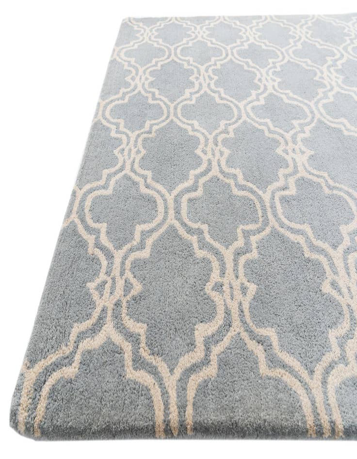 Detail image of 5' 1 x 8' 1 Luna Rug