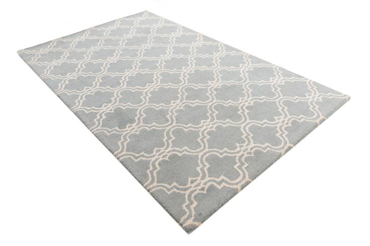 Detail image of 5' x 8' Luna Rug