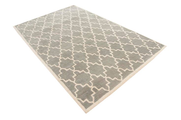 Detail image of 5' 1 x 8' Luna Rug