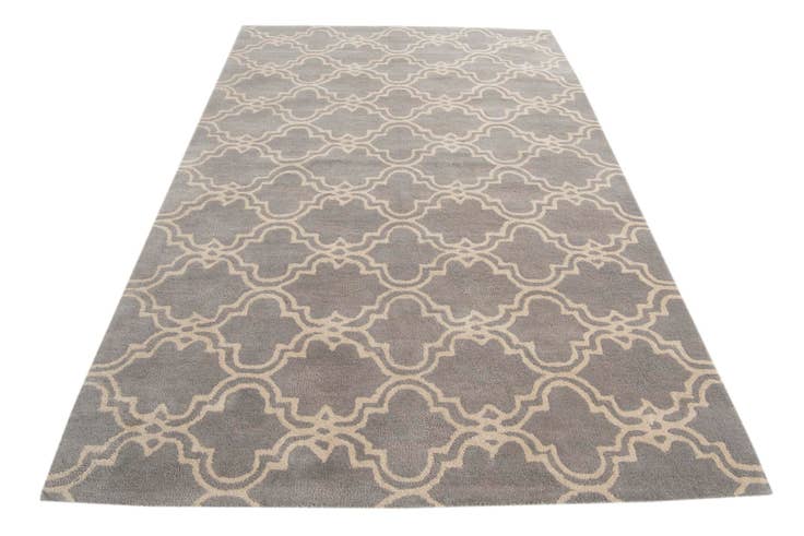 Detail image of 5' x 8' Luna Rug