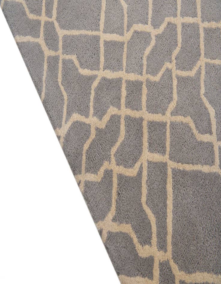 Detail image of 5' x 8' Luna Rug